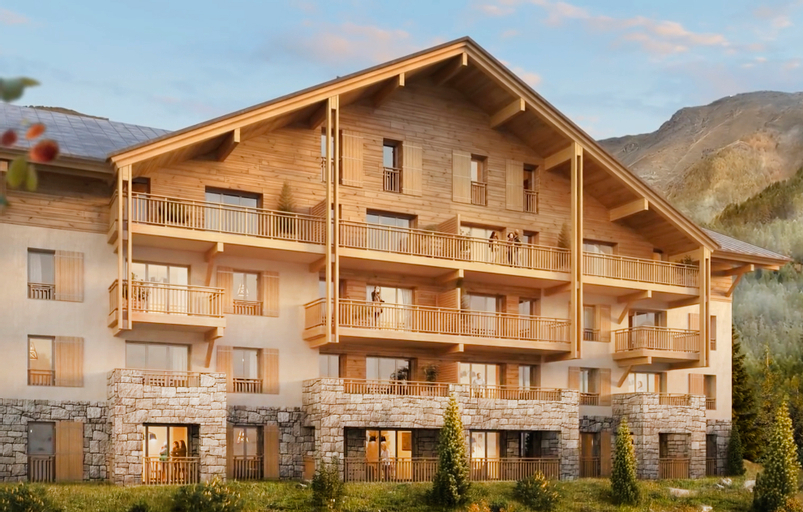 Exterior & Views