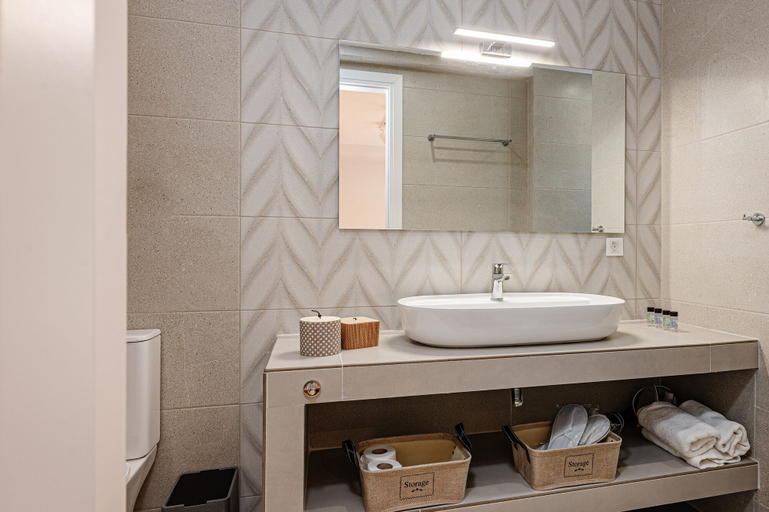 Bathroom 5, AMINA APARTMENTS, Ionian Islands