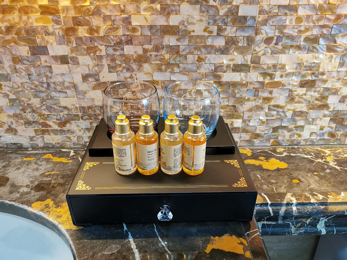 Food & Drinks, Bodun Apartment /Twin Room/Zumiao Metro Station, Foshan