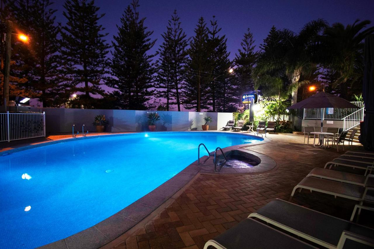 Sport & Beauty 2, Cashelmara Beachfront Apartments, Paroo