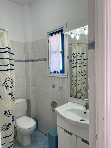 Bathroom 3, AKROTIRI, Attica