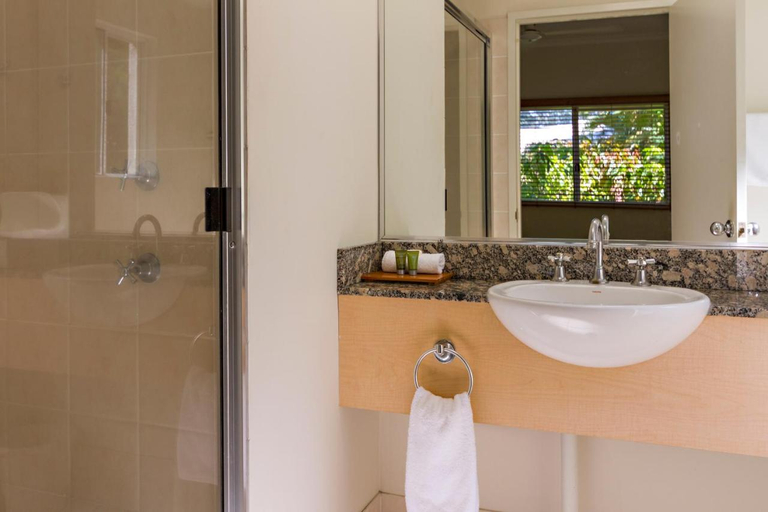 Bathroom, Plantation Resort, Douglas