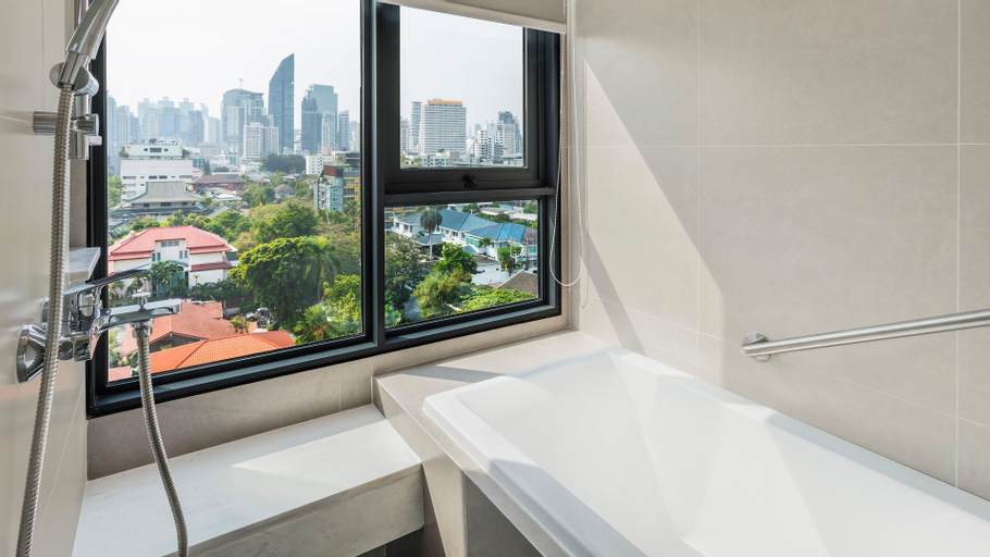 Bathroom 15