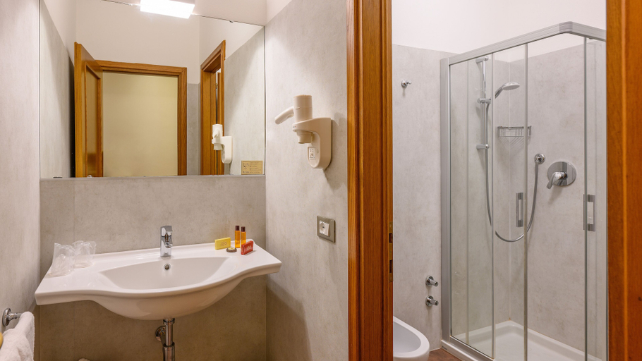Bathroom 4, Albergo Reggio, Reggio Nell'Emilia