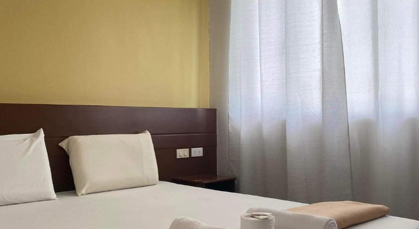 Bedroom 1, TRAVELER'S INN - MATINA, Davao City