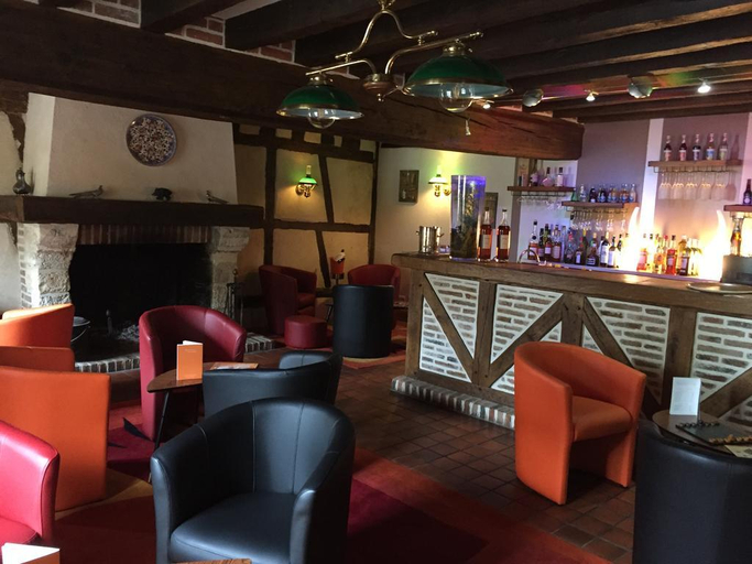 Public Area, Auberge du Cheval Blanc, Loir-et-Cher