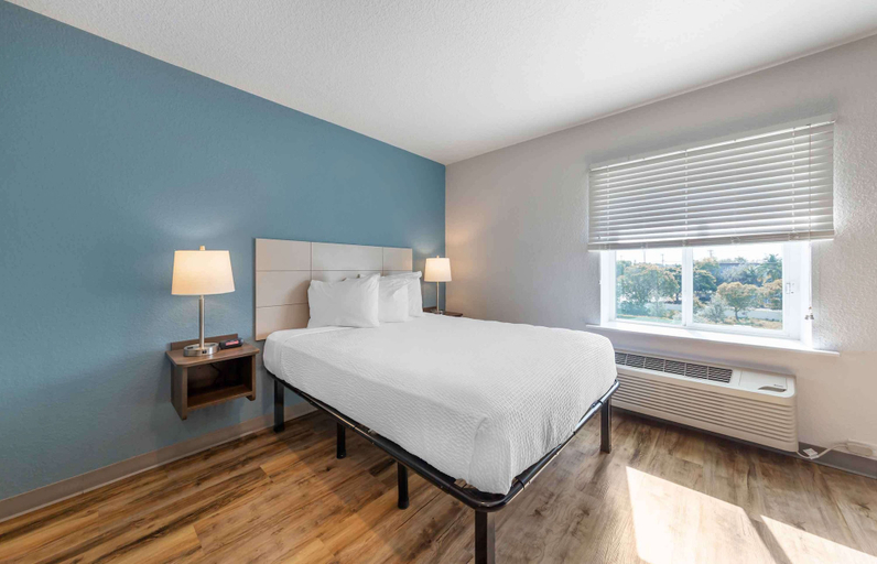 Bedroom 3, Extended Stay America Select Suites Deerfield Beach, Broward