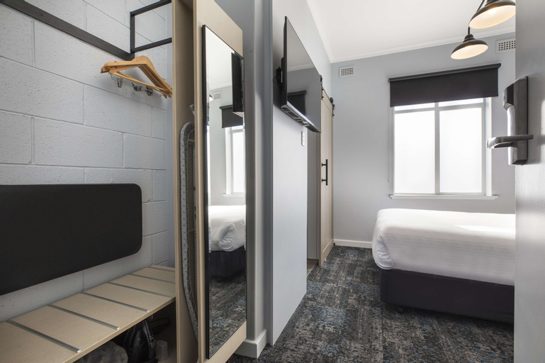 Bedroom 13