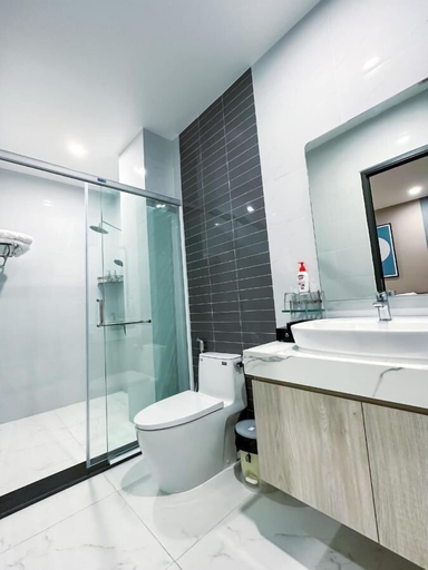 Bathroom 3, Miami hotel, Uông Bí