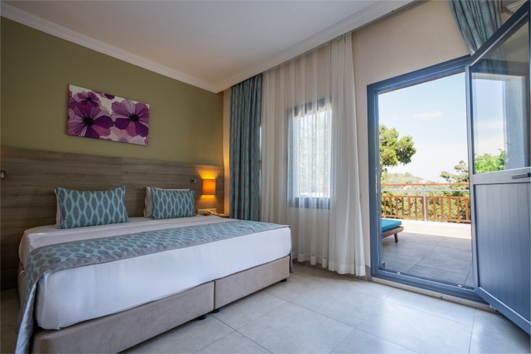 Bedroom 4, Bodrum Park Resort - All Inclusive, Bodrum