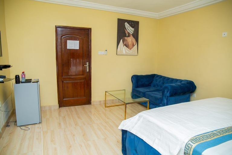 Bedroom 2, 689 Hotel & Apartment, Accra
