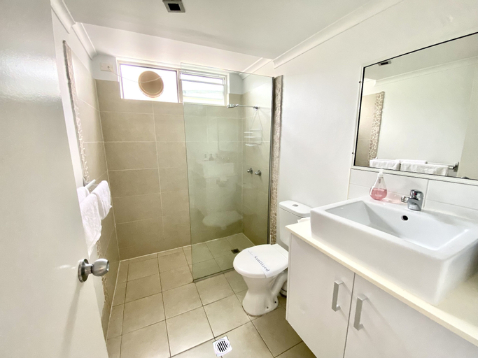 Bedroom 4, Reef Gateway Apartments, Cairns