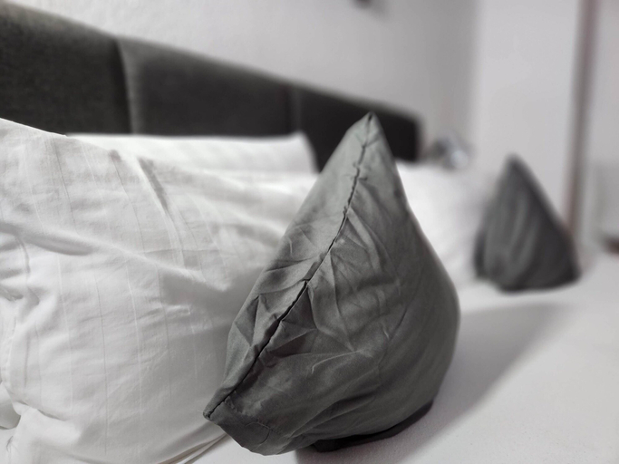 Bedroom 3, Hotel Schiff, Rastatt