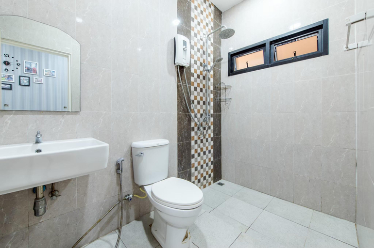 Bathroom 4, Punnapas Pool Villa, Hua Hin