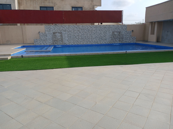 Sport & Beauty, RELAX COURT HOTEL, Accra
