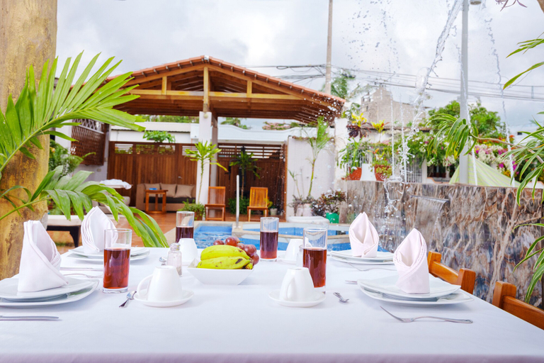 Food & Drinks 4, Galapagos and Beyond, Santa Cruz