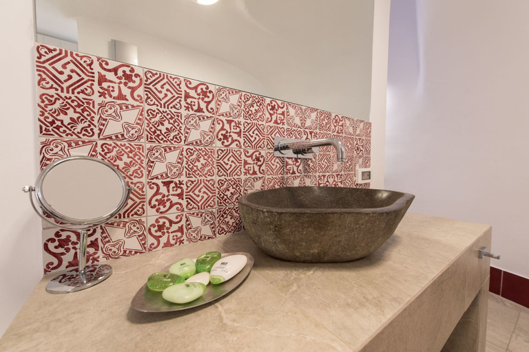 Bathroom 5, Santorini Secret Suites & Spa, South Aegean