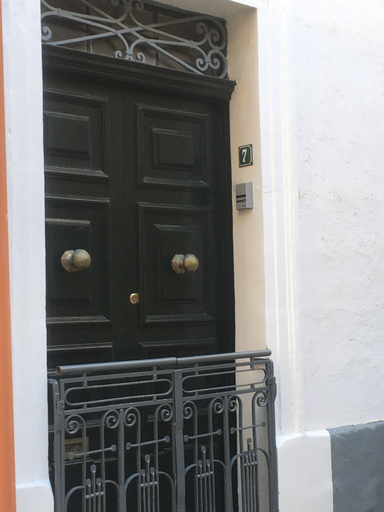 Exterior & Views 2, Sea Breeze Apartment