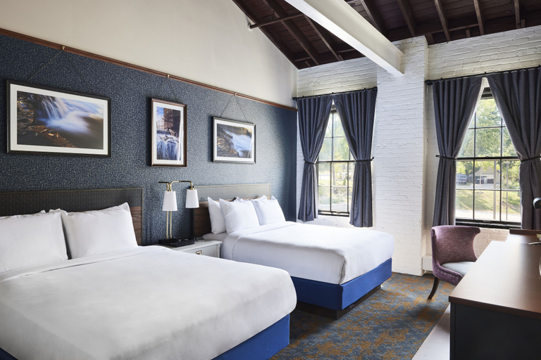 Bedroom 3, The Confluence Hotel, Dakota