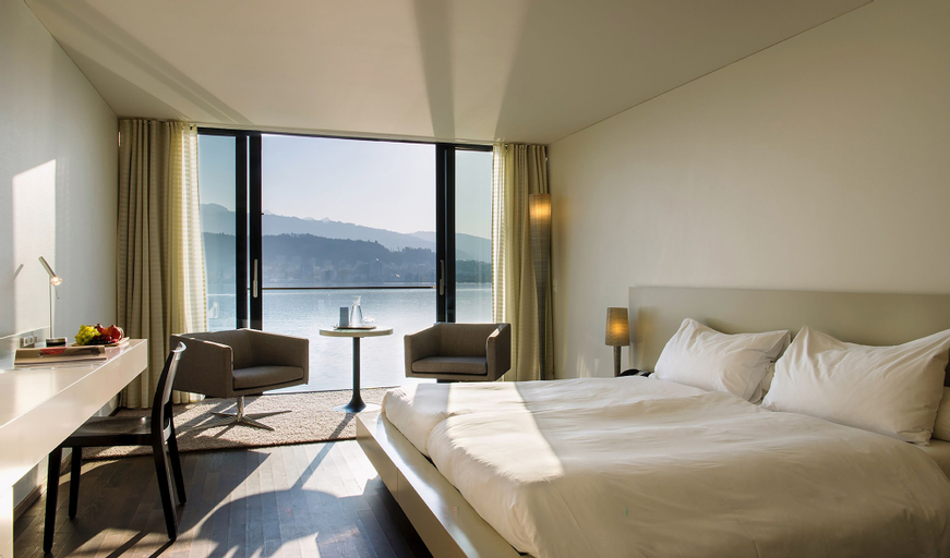 Bedroom 24