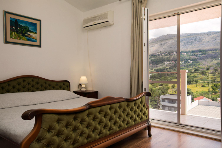 Bedroom 3, House of Oz with Private Swimming Pool, Split