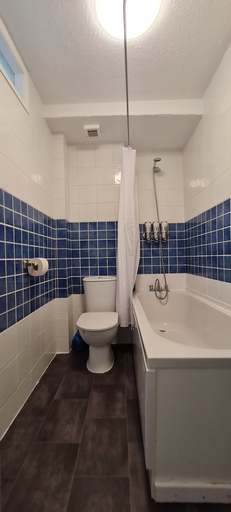 Bathroom 3, Botanic Gardens Oasis: Urban Convenience & Comfort, Sefton