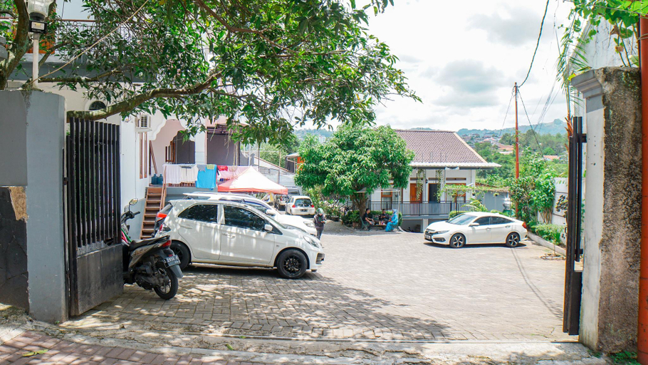 Others 5, Cigadung Guest House, Bandung