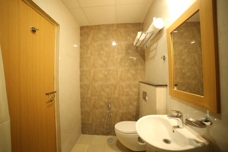 Bathroom 5, IRIS HOTEL TIRUPATI, Chittoor