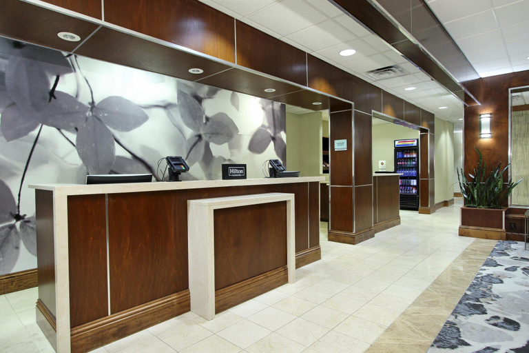 Public Area 4, DoubleTree by Hilton Hotel Newark, Licking
