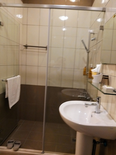 Bathroom 3, Bestime BnB, Nantou