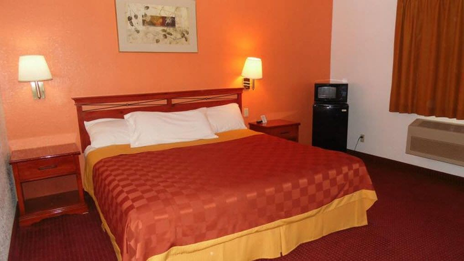Bedroom 2, American Inn & Suites, Boone