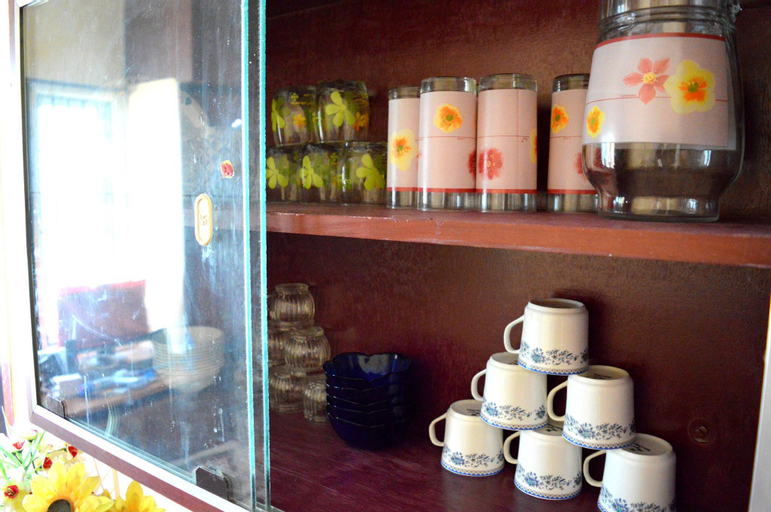 Food & Drinks, Emerald service apartment Srirnagam, Tiruchirappalli