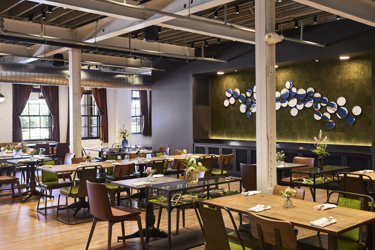Food & Drinks 5, The Confluence Hotel, Dakota