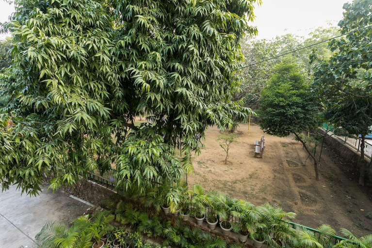 Others 2, MOYDOM Noiseless UltraLuxurious Apartment +Balcony, Delhi