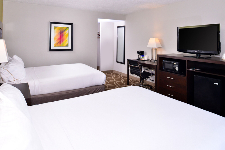 Bedroom 3, Elimwood Hotel, a Ramada by Wyndham, Saint Louis