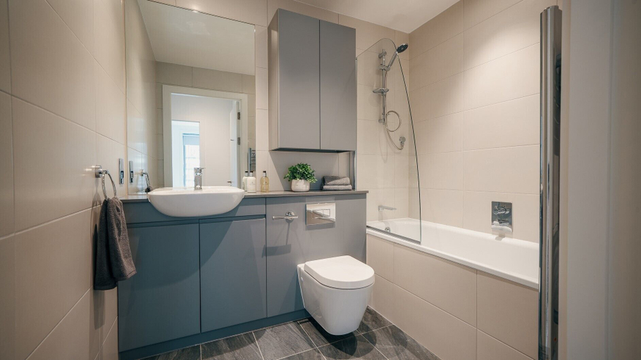 Bathroom, City Apartments by Dublin At Home, Dublin