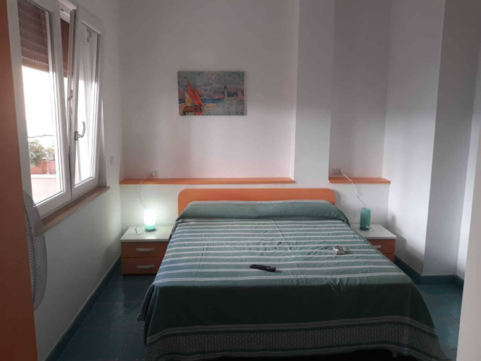 Bedroom 5, I FIORI DI DONNA ESTER, Salerno