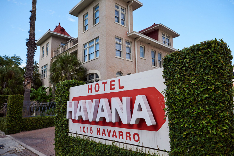 Hotel Havana, Bexar