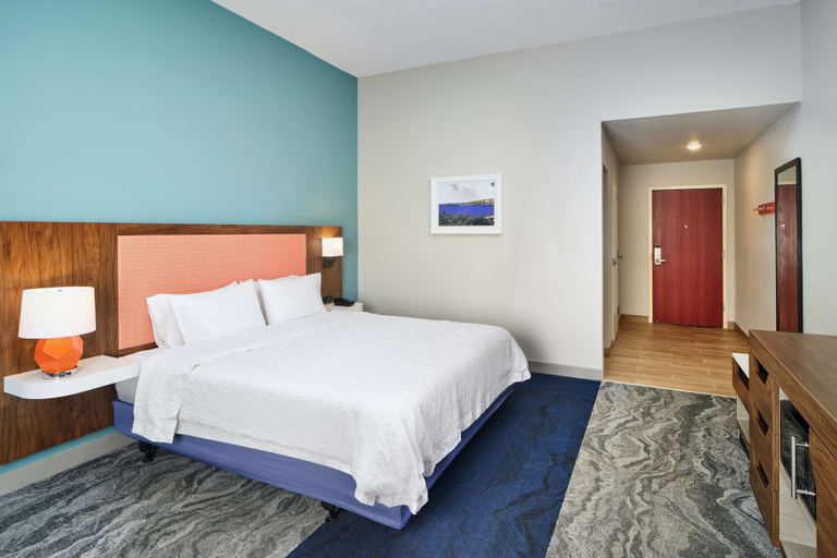 Bedroom 3, Hampton Inn Melbourne-Viera, Brevard