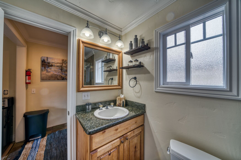 Bathroom 2
