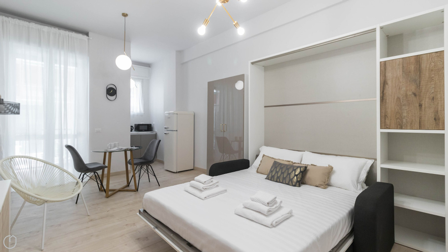Bedroom 3, Gioberti 11, Milano
