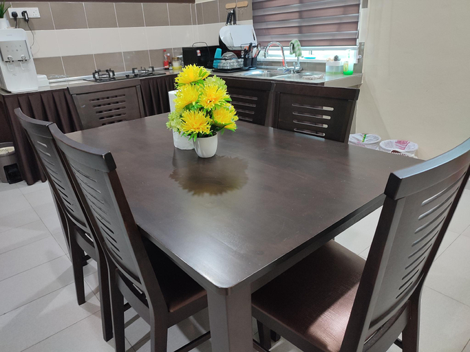 Others 5, Villa Dr Din, Pasir Mas