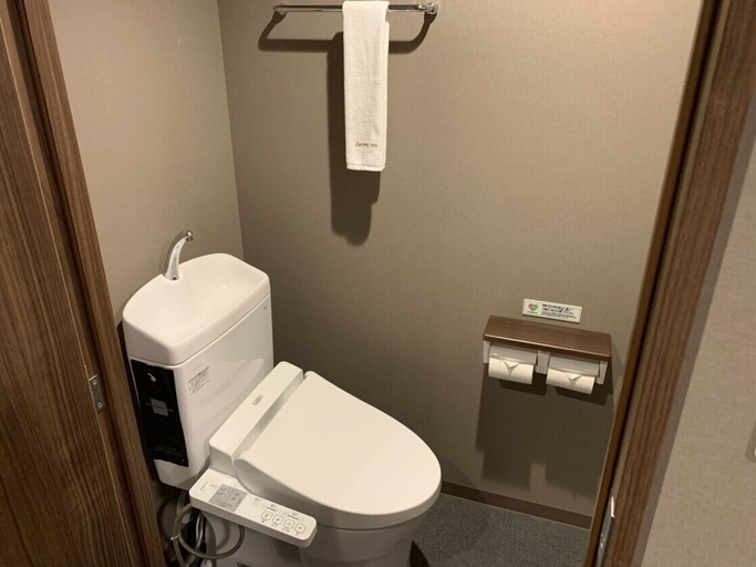 Bathroom 5, Dormy Inn Kobe Motomachi Natural Hot Springs, Kobe