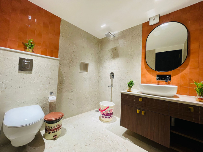 Bathroom 2, Roomshala 134 Premium Rooms Saket, Delhi