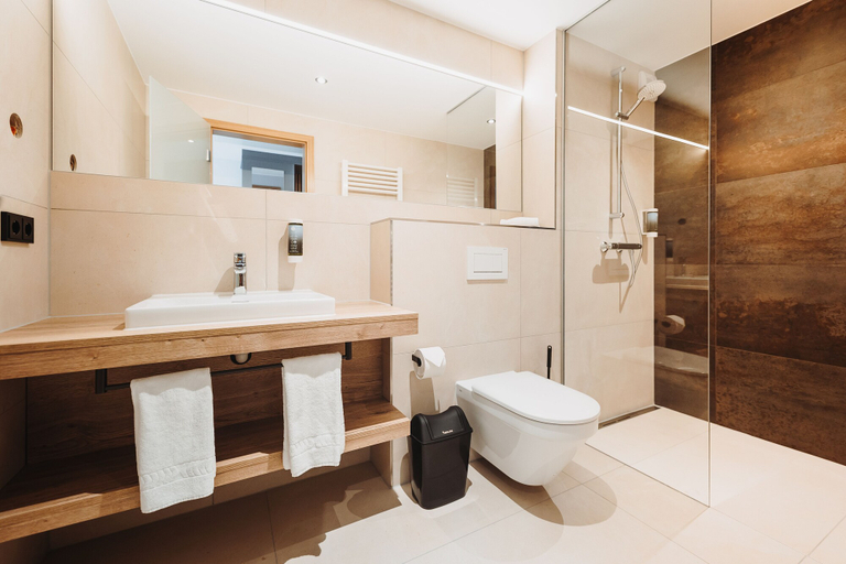 Bathroom, Hotel VIVO, Regensburg
