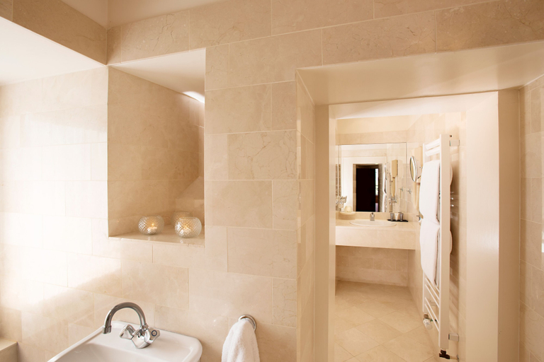 Bathroom 5, Hapimag Château de Chabenet, Indre