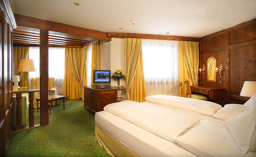 Bedroom 3, Hotel Edelweiss, Imst