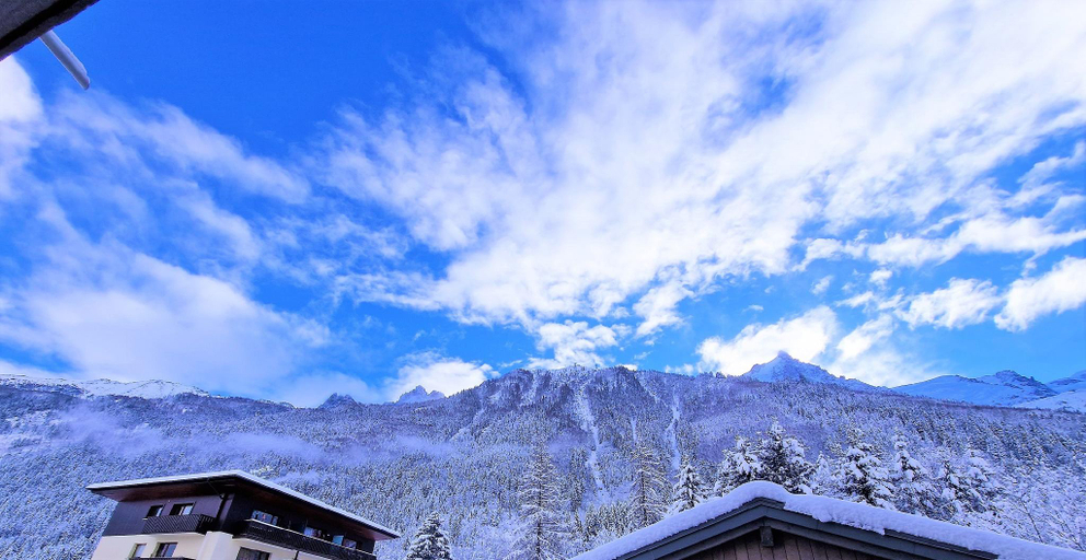Others 4, White Pearl Vue Mont Blanc, Haute-Savoie