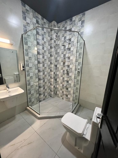 Bathroom 3, The Ivory Suites by Armaan, Nyali