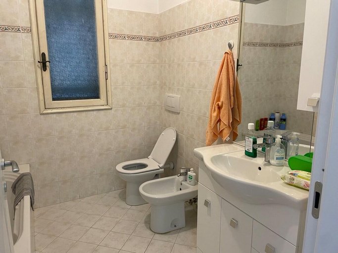 Bedroom 2, Appartamento ad Andora a soli 5' dal mare, Savona